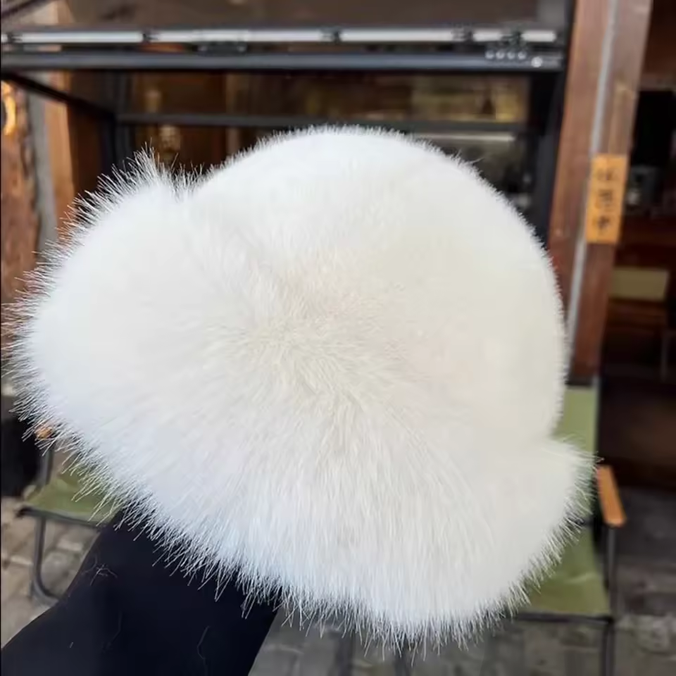 NIKKI Cozy Winter Hat